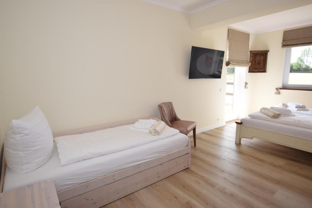 בוסאו Landhaus Hideaway Mit Aussenpool, Sauna Und Kamin מראה חיצוני תמונה